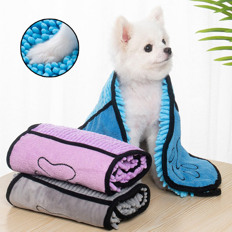 Dog drying towel with hand pockets