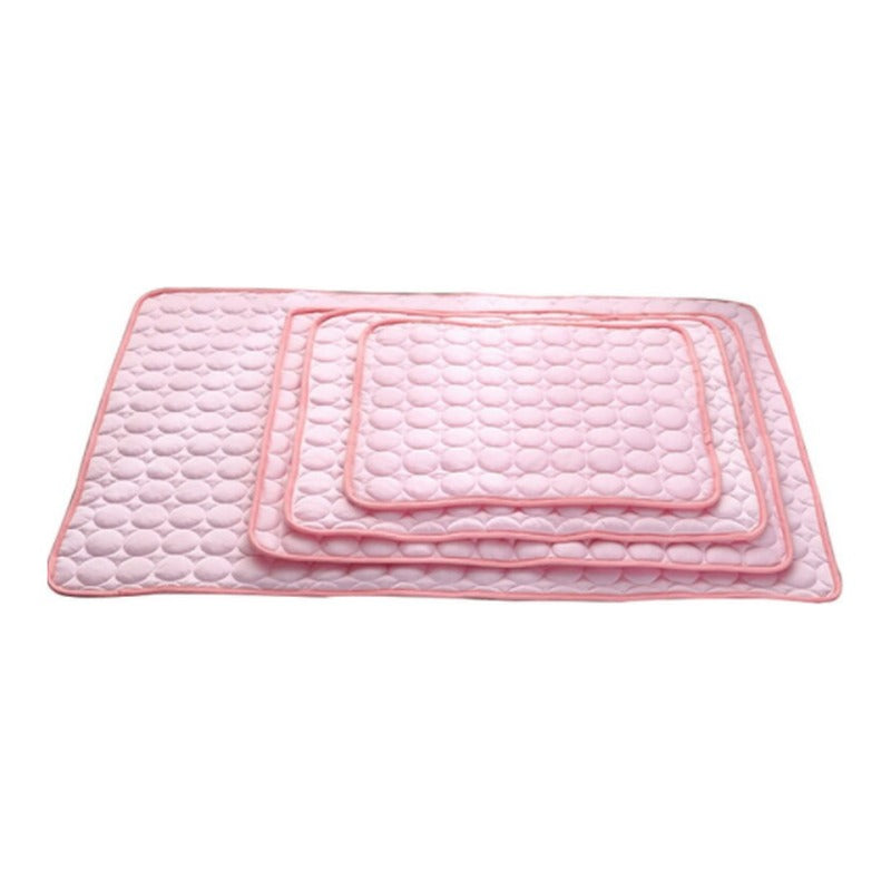 Cool-touch pet mat in pink